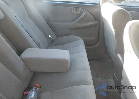 2001 Toyota Camry Le from USA, damaged, VIN 4T1BG22K61U823942